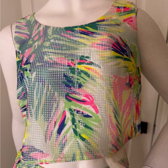 Lilly Pulitzer Colorful Tropical Print Teo Piece Set Size 4. - Picture 5 of 12